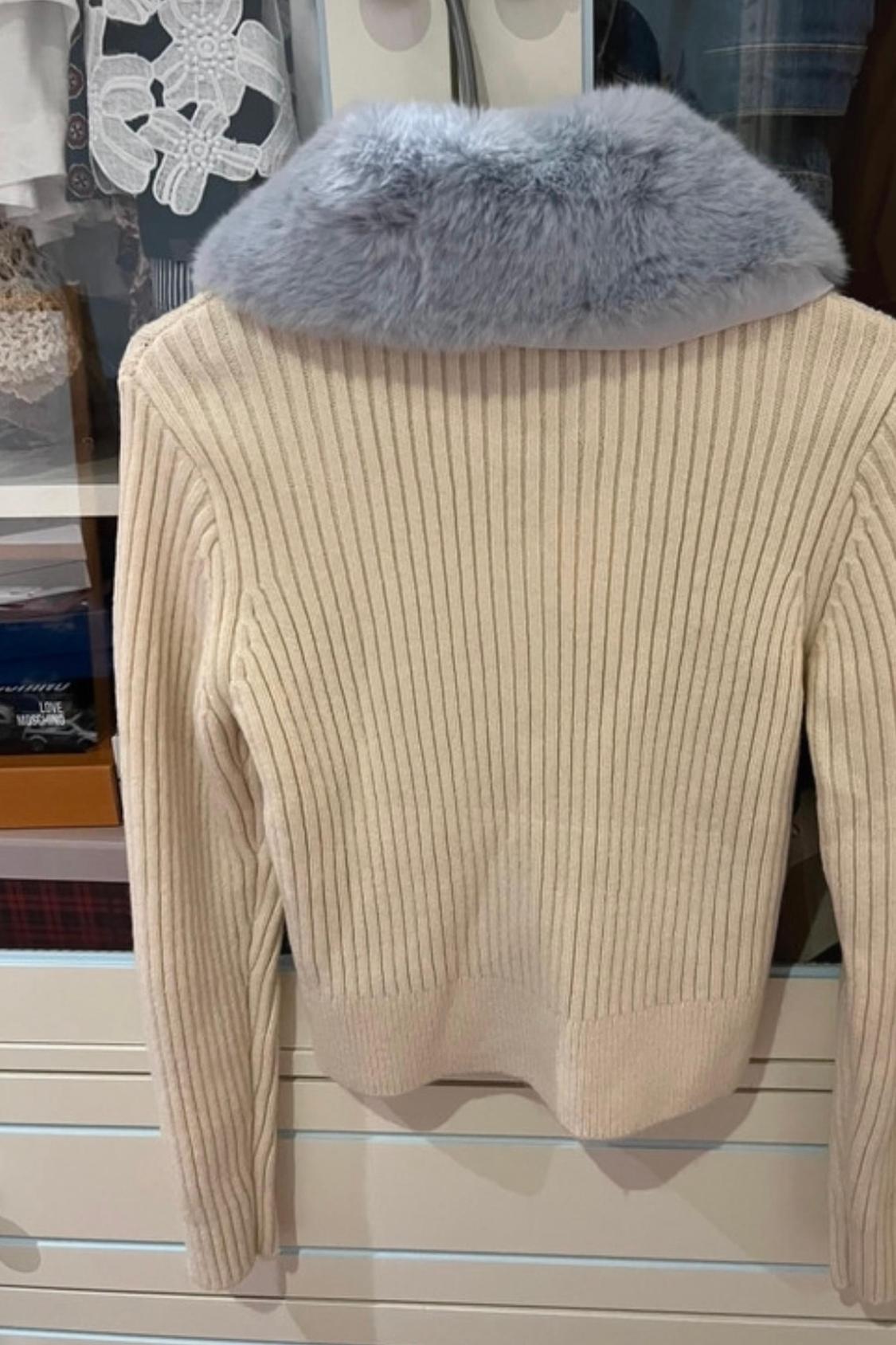 FAUX FUR COLLARED KNIT CARDIGAN - Image 2