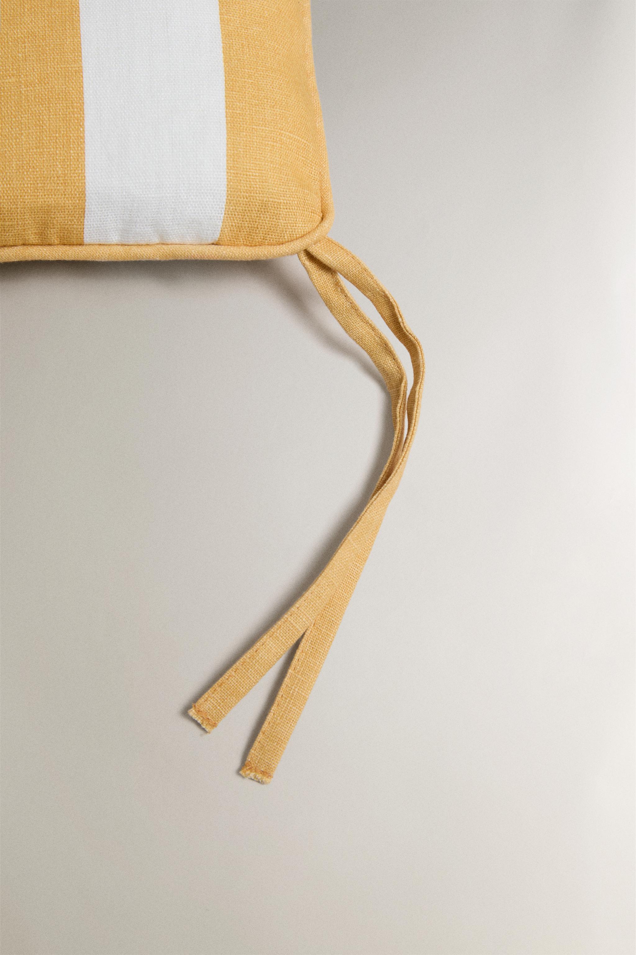 STRIPED ARMCHAIR SEAT CUSHION