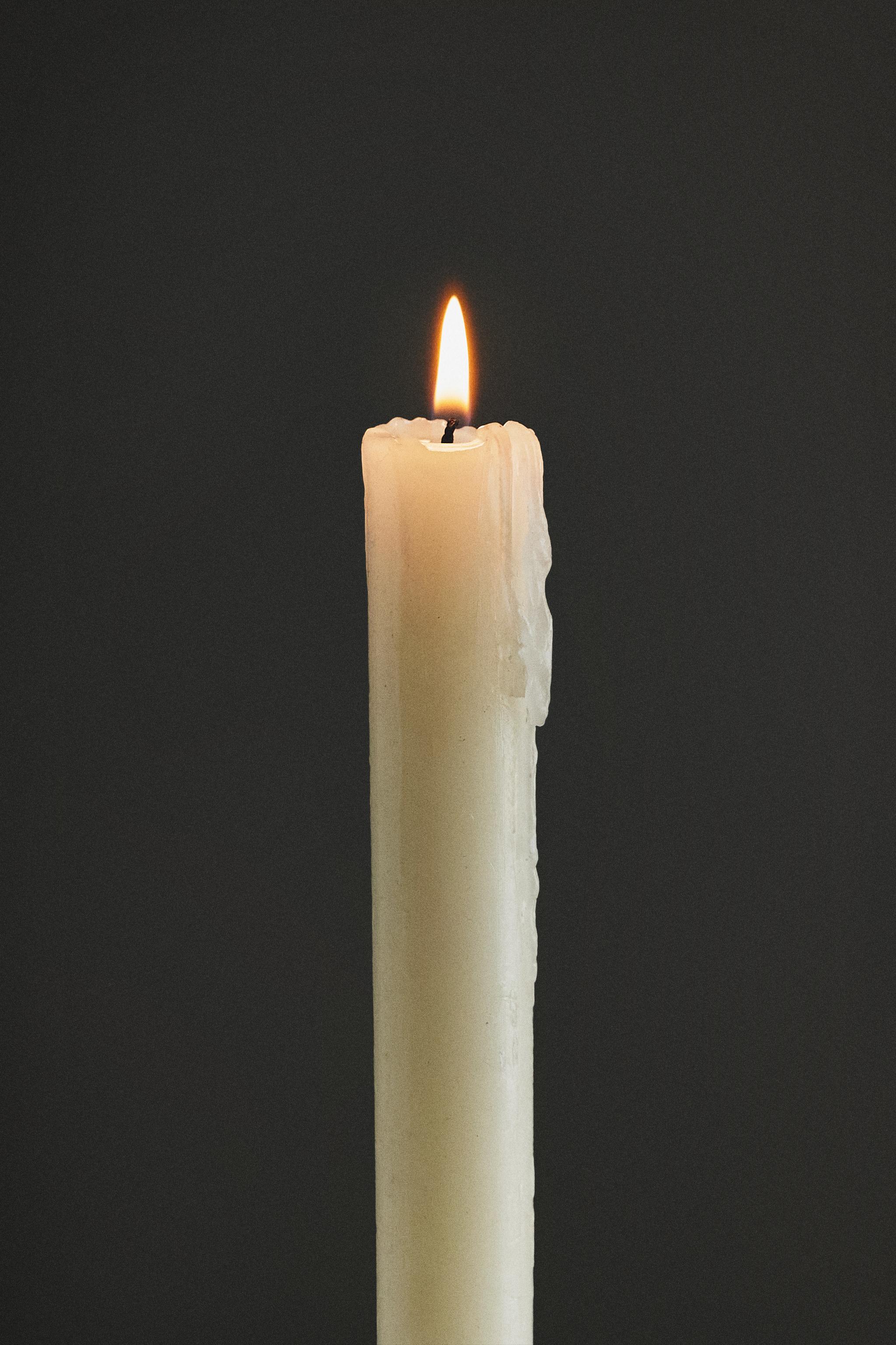 SET OF DECORATIVE CYLINDRICAL LONG TAPER CANDLES (SET 4)