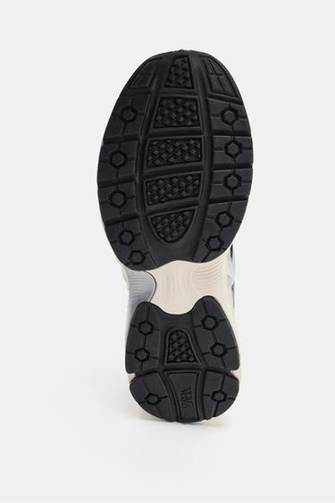 TRAINERS WITH PULL TAB - Silver by Zara - Image 5