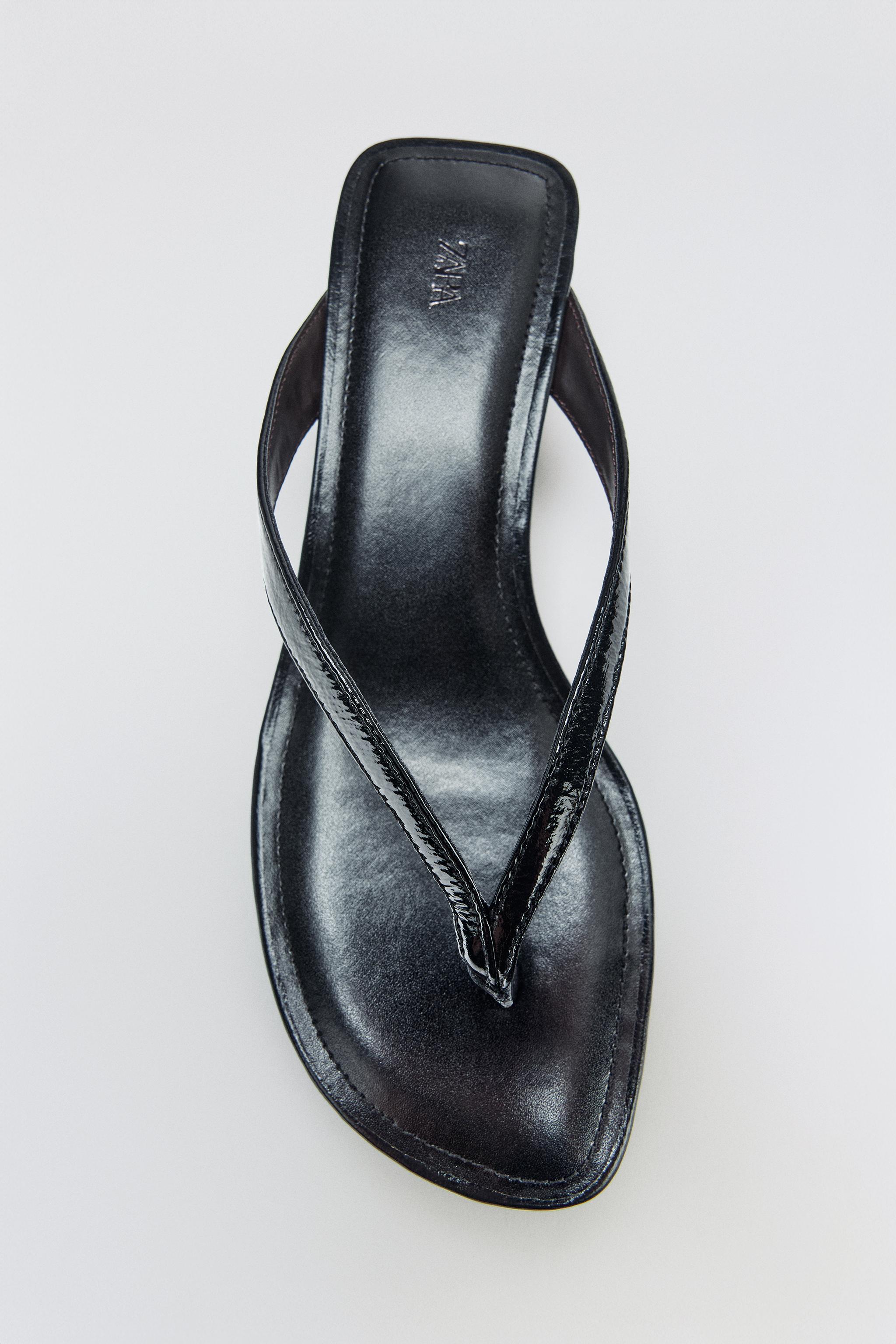 LEATHER WEDGE SANDALS