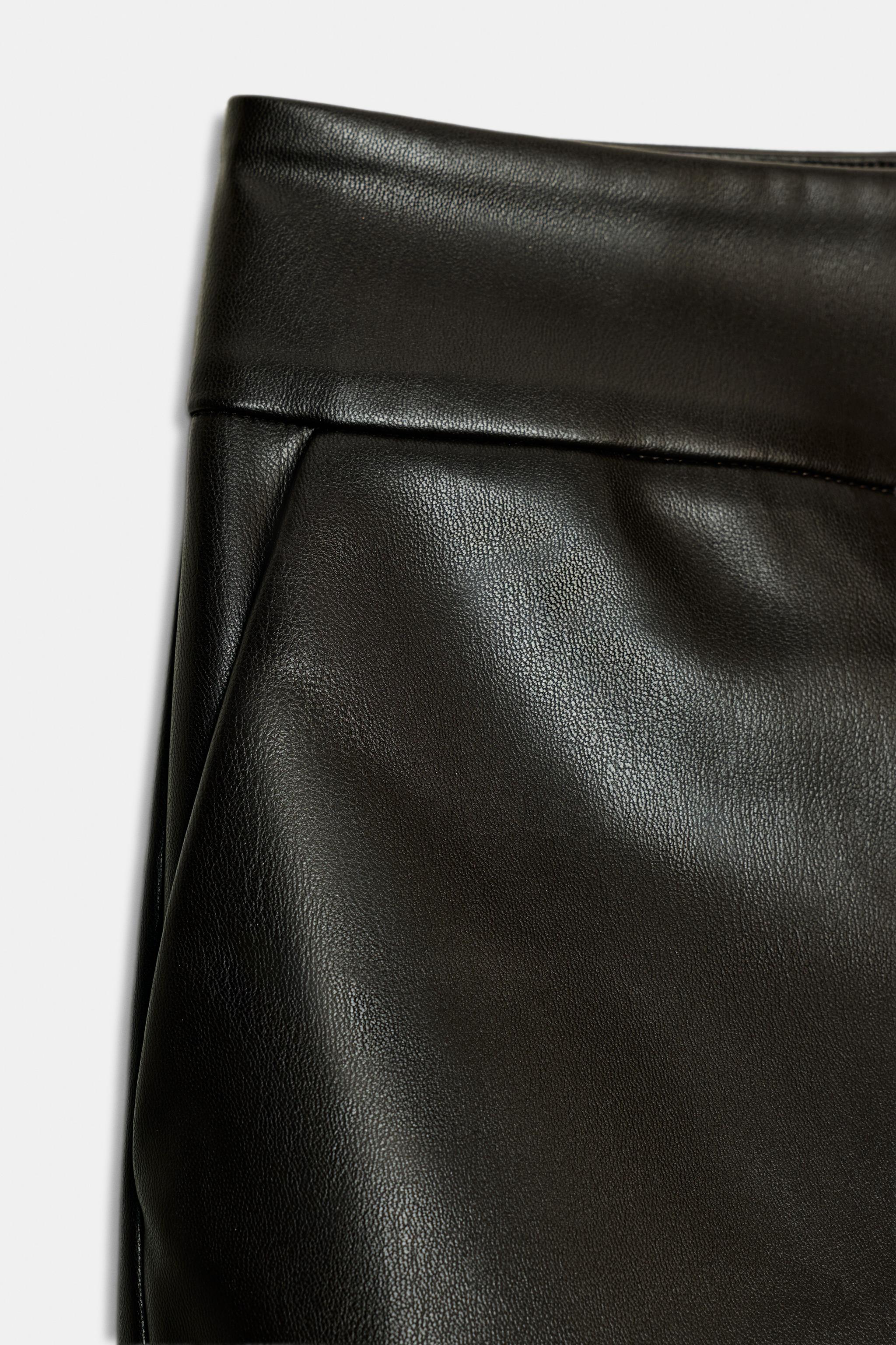 FAUX LEATHER MINI SHORTS