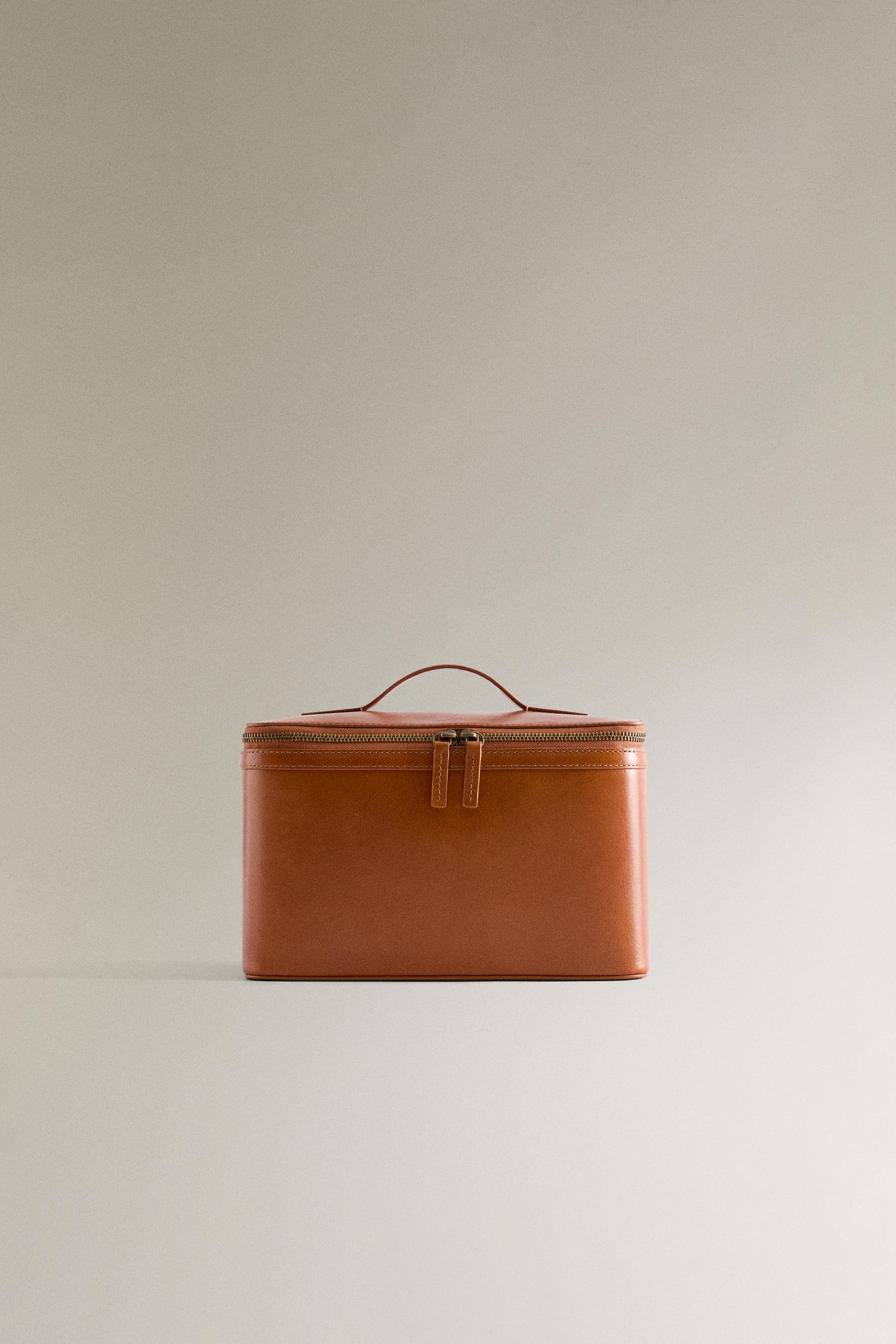 LARGE LEATHER MAKEUP BAG