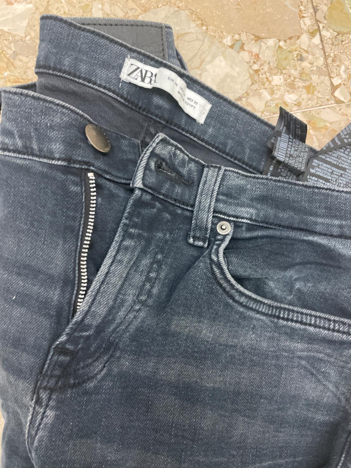 RIPPED SKINNY JEANS - Image 4