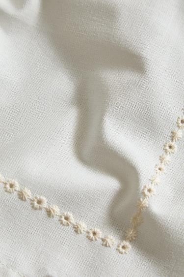 SET OF EMBROIDERED LINEN COCKTAIL NAPKINS - Ecru by Zara - Image 3