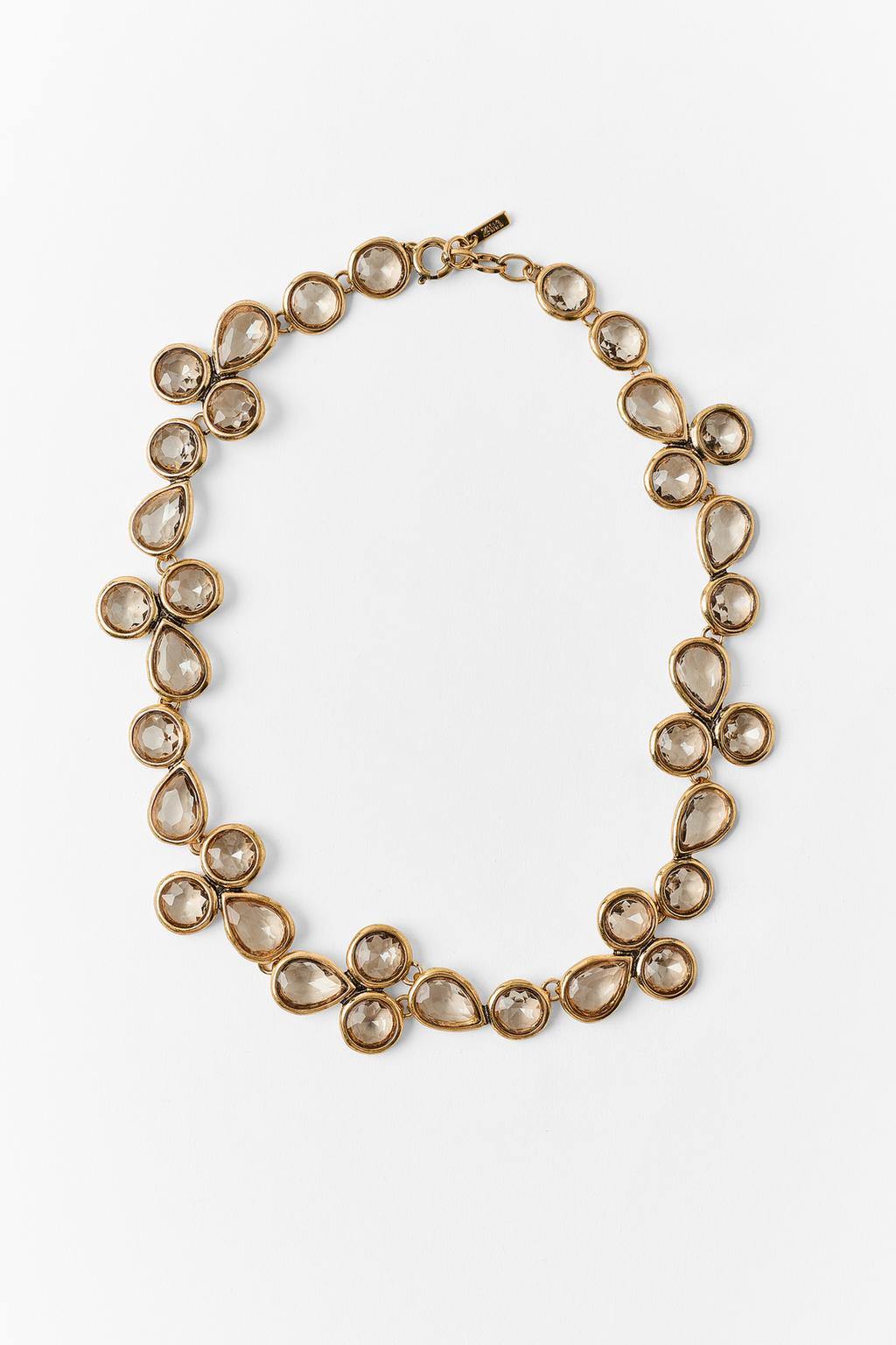 CRYSTAL PIECE NECKLACE