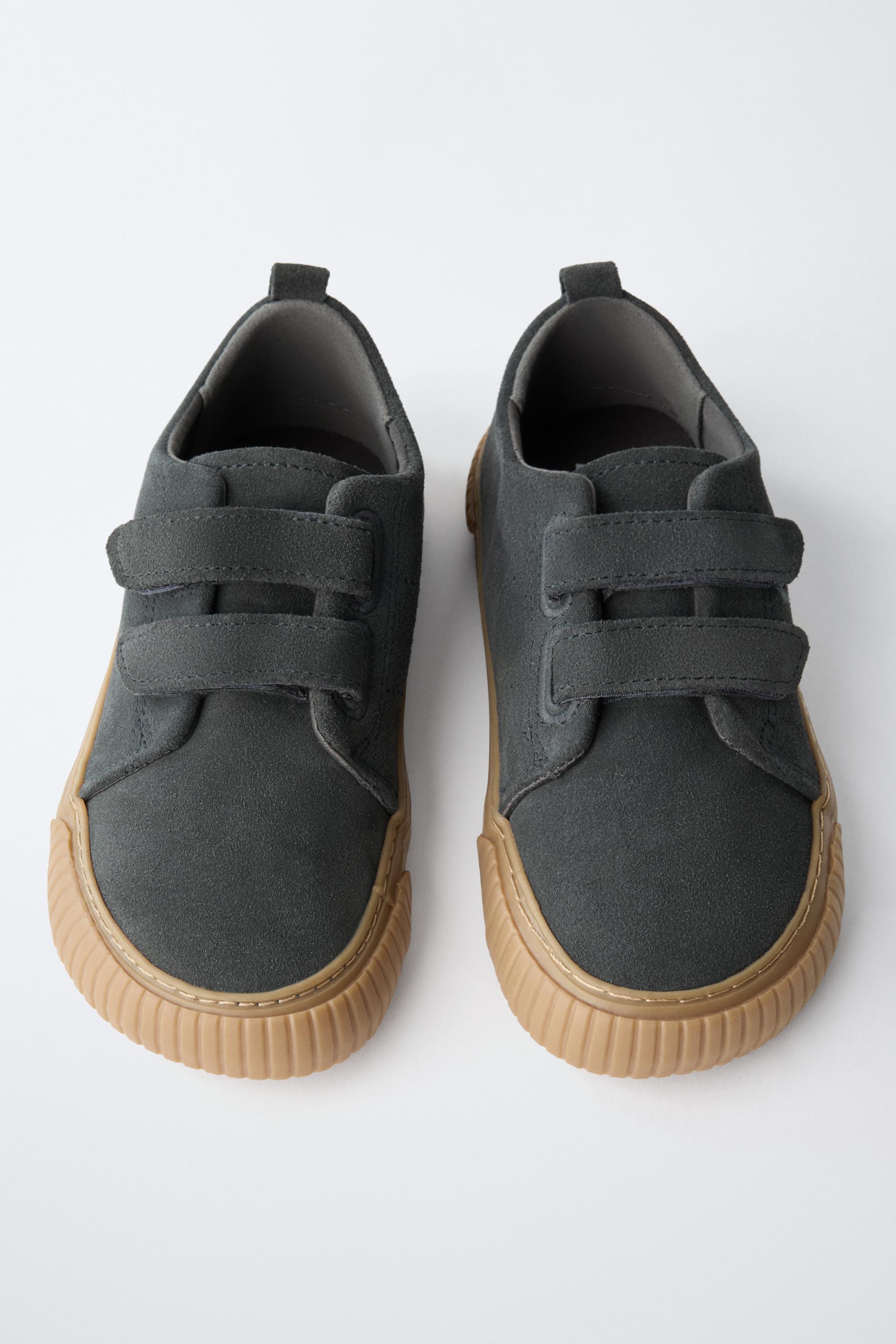 BAREFOOT LEATHER STRAP SNEAKERS