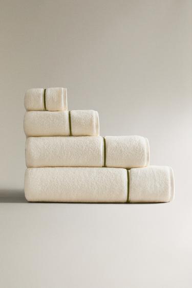Zara BATH TOWEL WITH EMBROIDERED SCALLOP - Mid khaki