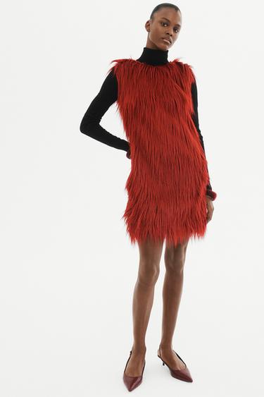 VESTIDO EFECTO PELO LIMITED EDITION - Rojo de Zara - Imagen 0