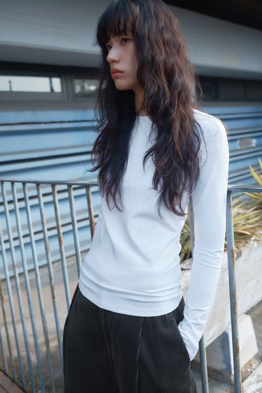 ベーシックコットンTシャツホワイトZaraのベーシックコットンTシャツ - ホワイト 