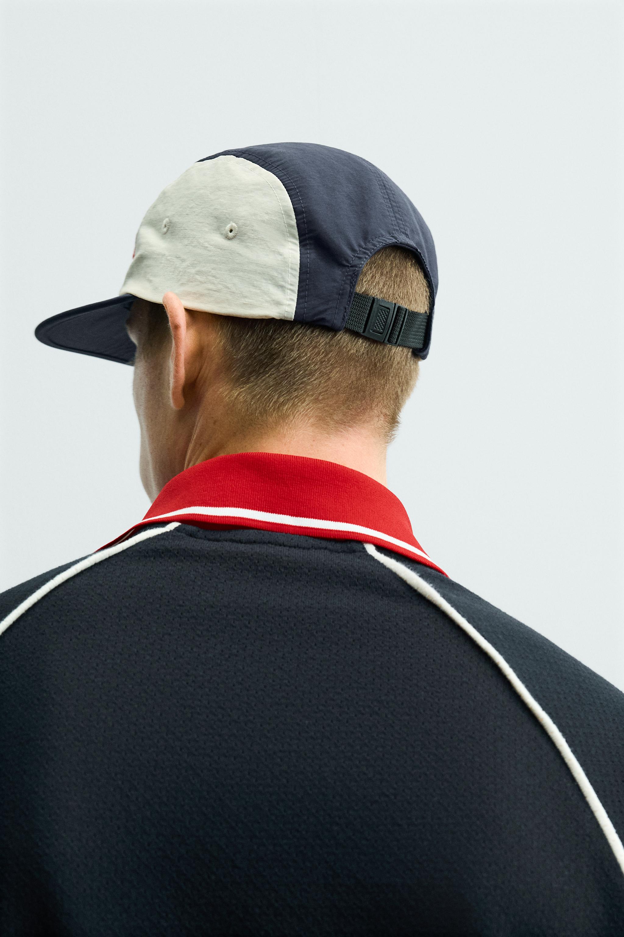 CASQUETTE TECHNIQUE À VISIÈRE PLATE COULEUR BLOCK