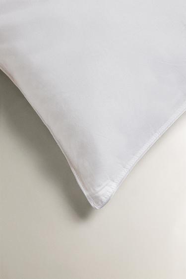 FEATHER FEEL PILLOW FILLING - White by Zara - Image 1