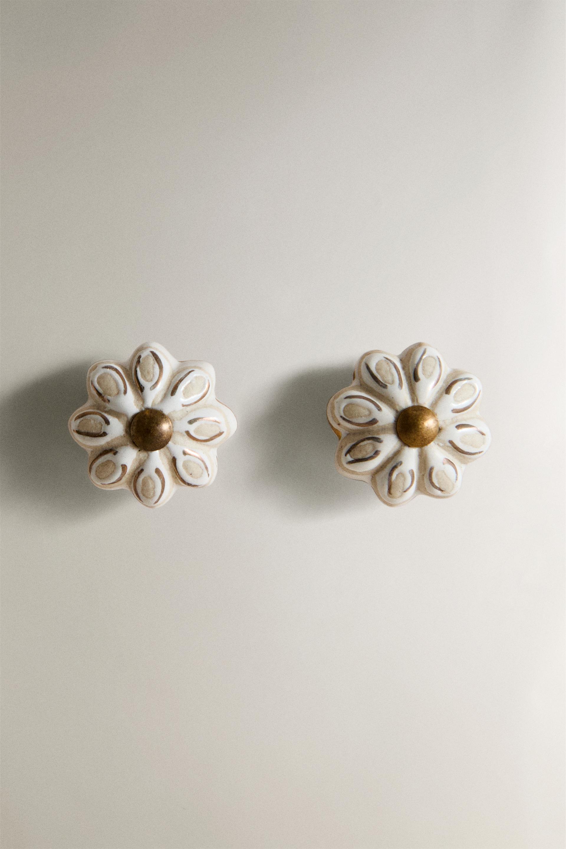 SET OF CERAMIC FLOWER KNOBS (SET OF 2)