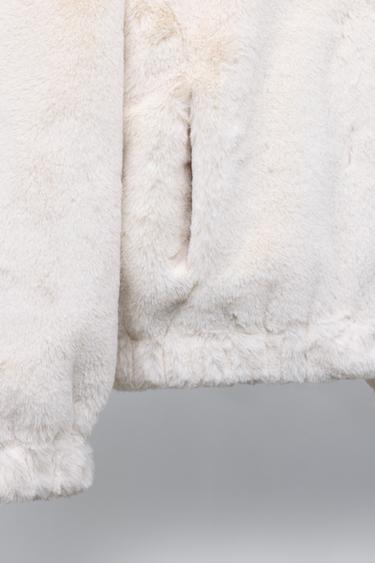 VESTE EFFET FOURRURE CAPUCHE - Écru de Zara - Image 5