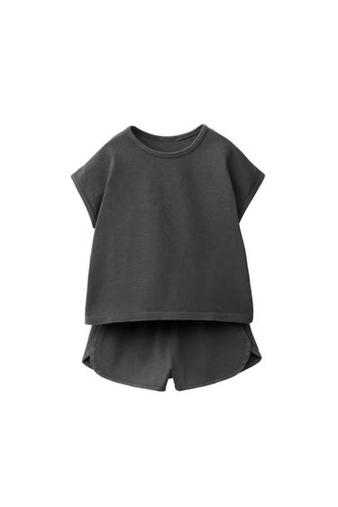 طقم تيشرت وبرمودا سادة - أنثراسيت داكن الخاص بـ Zara