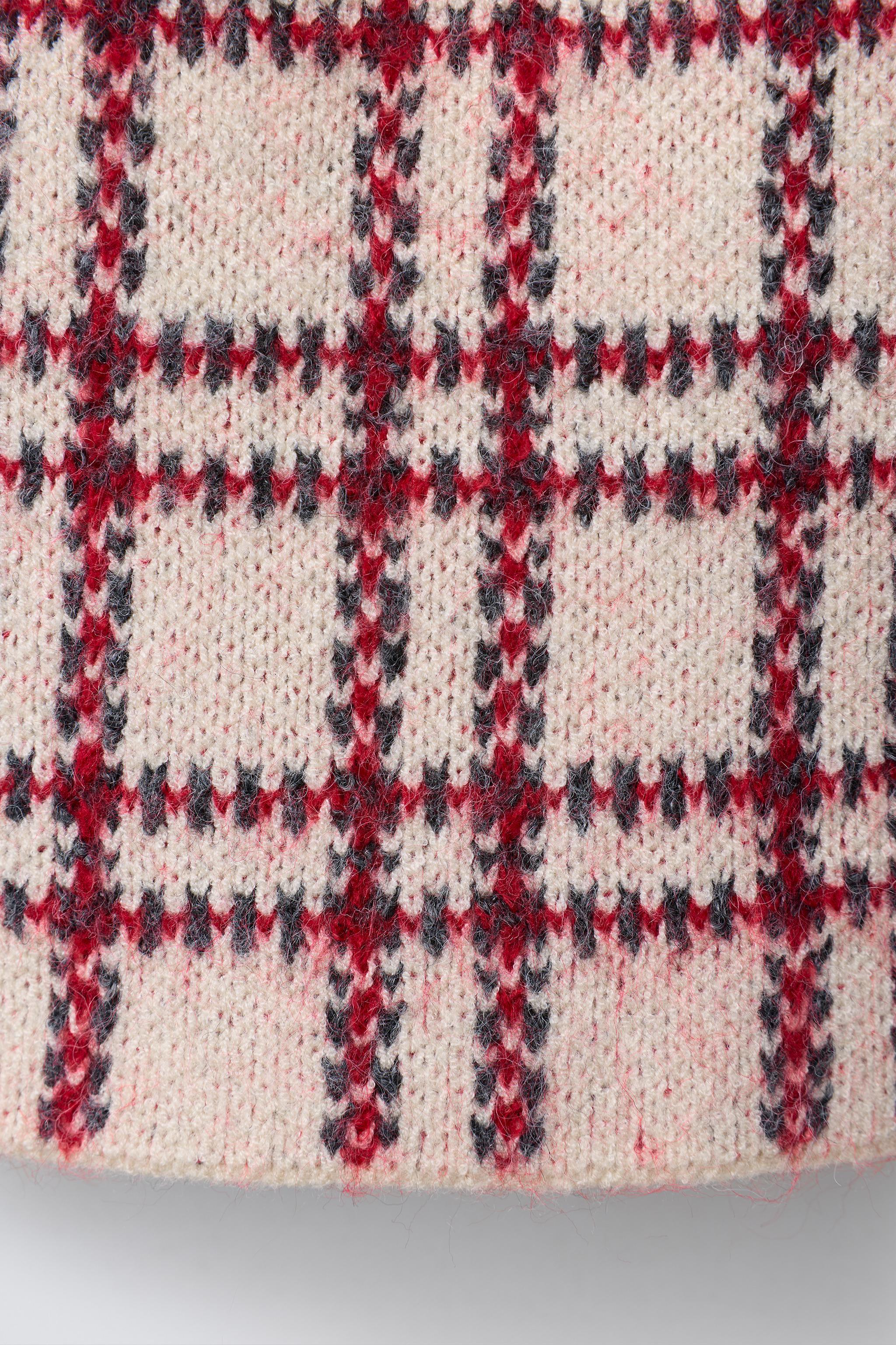 JUPE EN MAILLE À CARREAUX