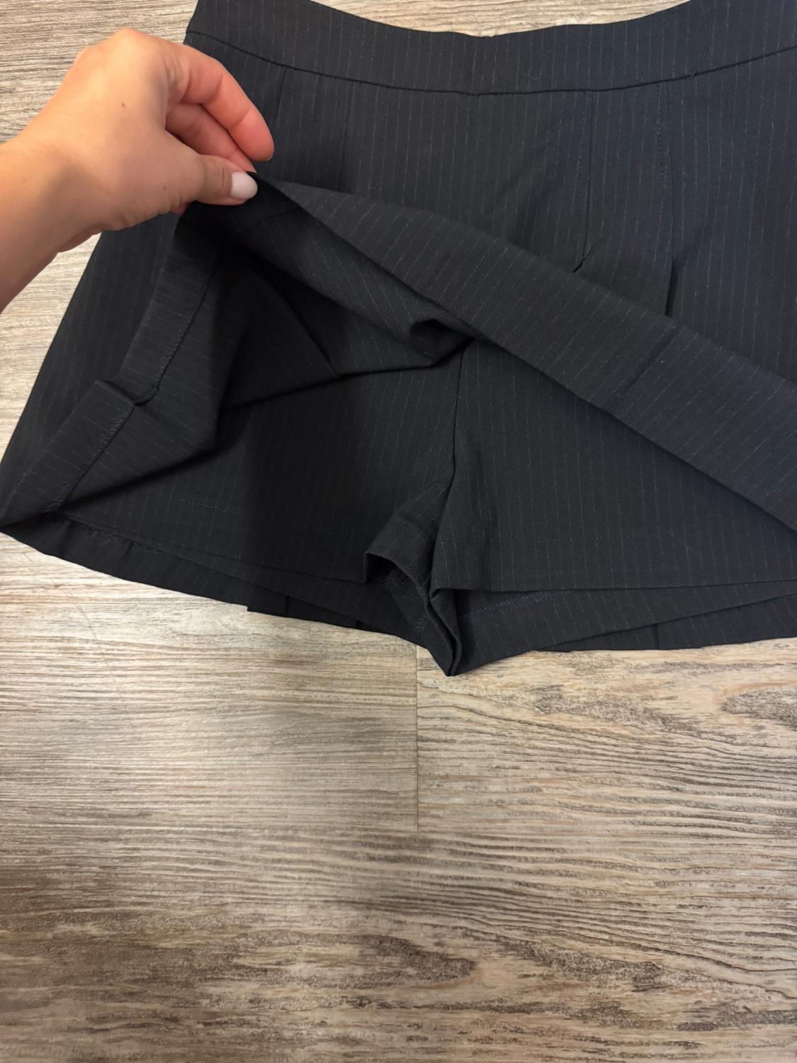 FALDA PANTALÓN TABLAS RAYA DIPLOMÁTICA - Image 2