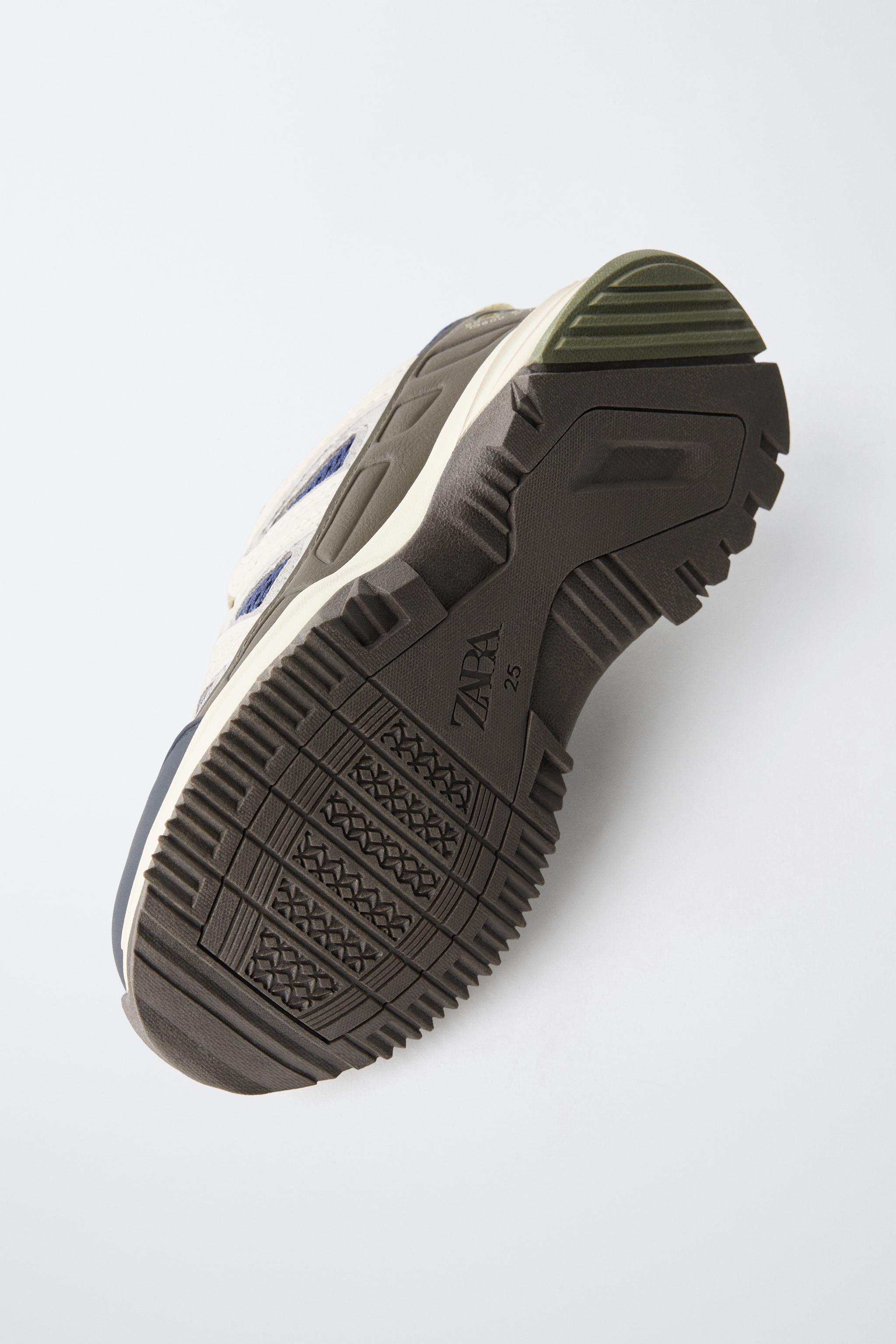 TECHNICAL MESH SNEAKERS