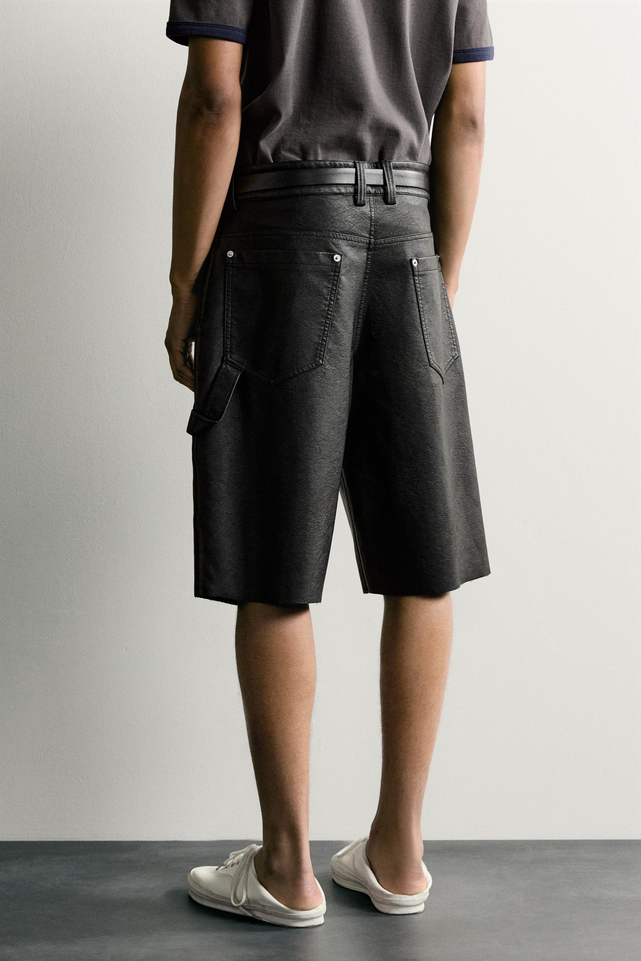 FAUX LEATHER RELAXED FIT SHORTS