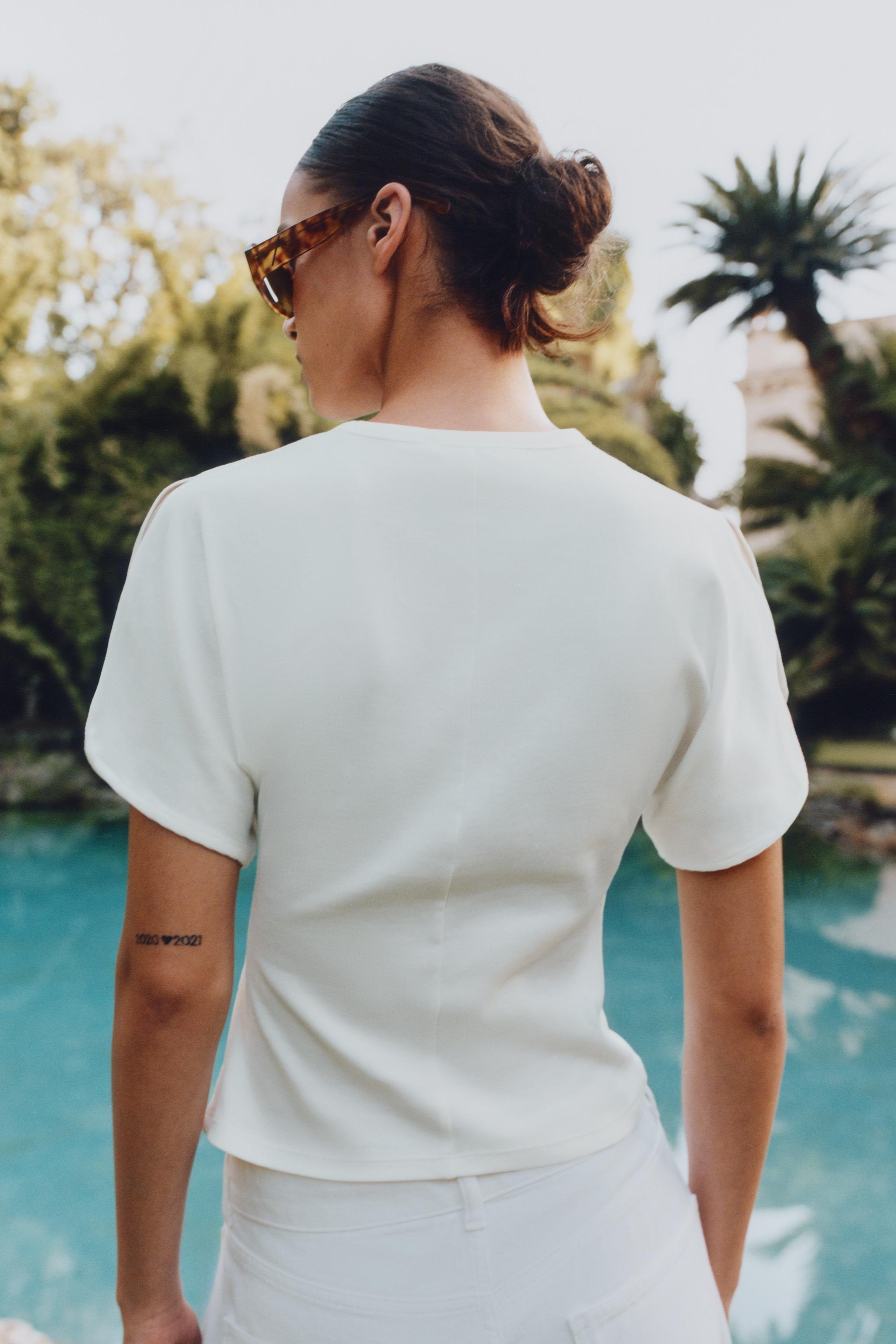 Zara YARASA KOLLU T-SHIRT görsel 3