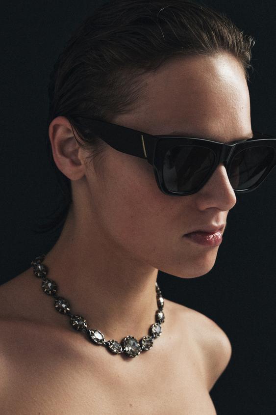 JEWELED METAL NECKLACE