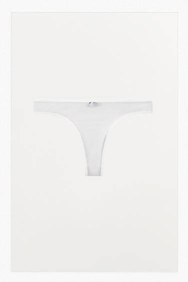 TANGA POINTELLE ME LULE - I bardhë nga Zara