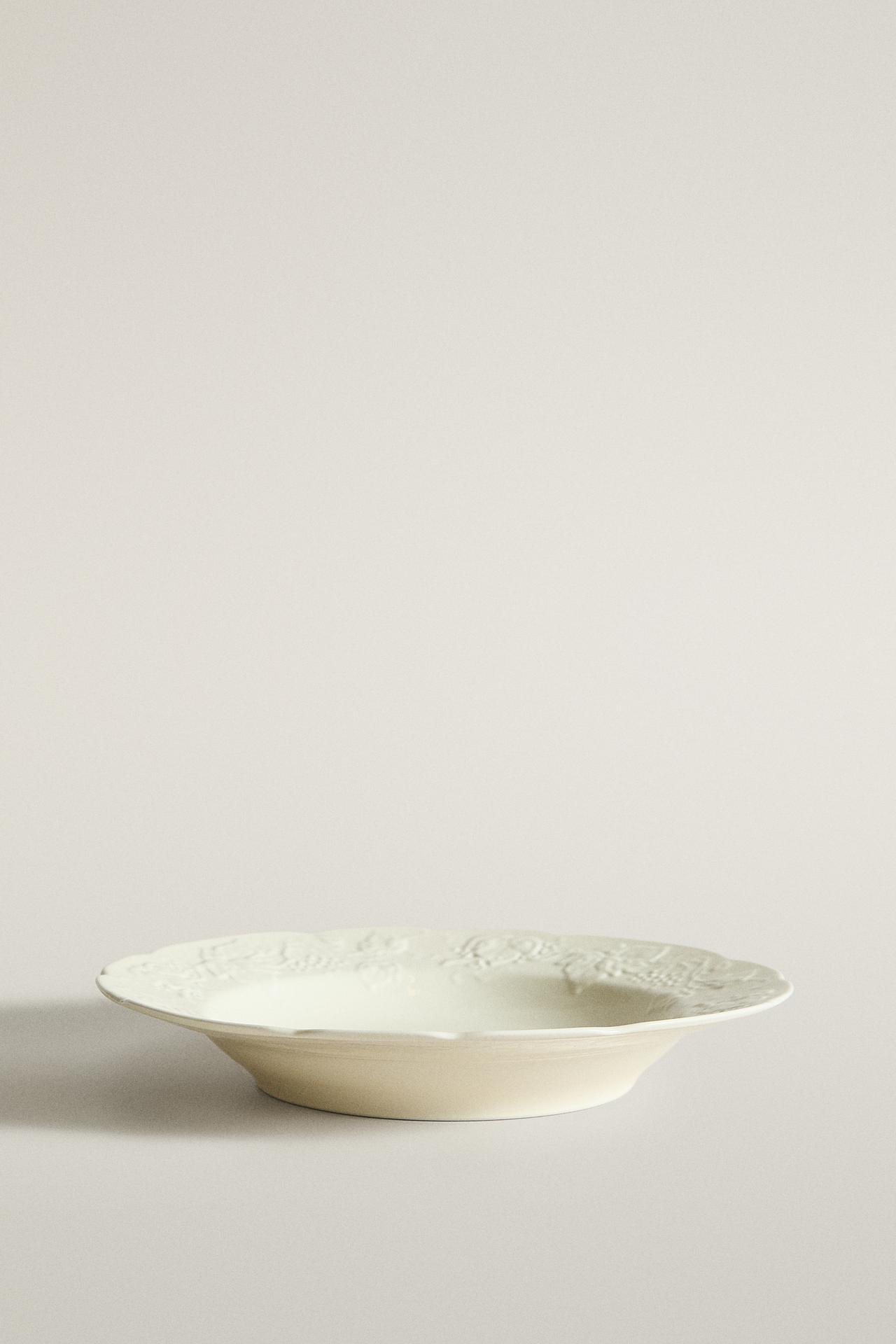 GRAPE RELIEF PORCELAIN SOUP PLATE — Cream