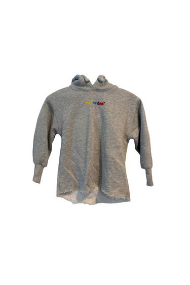 FRAYED BOTTOM HEM HOODIE