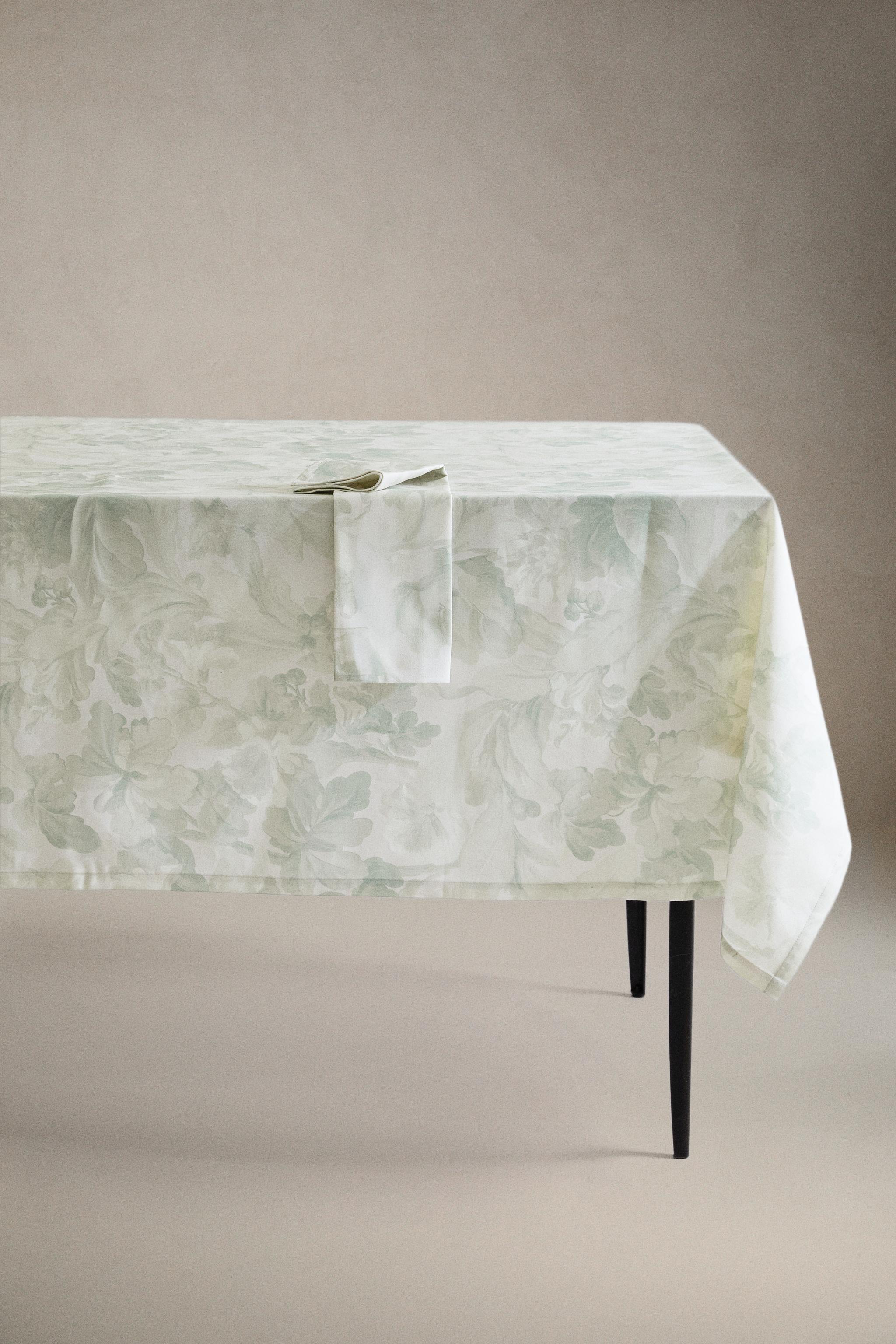 PLANT PRINT TABLECLOTH — GREENISH
