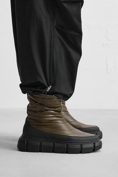 BOTA ACOLCHADA - Khaki claro de Zara - Imagen 0