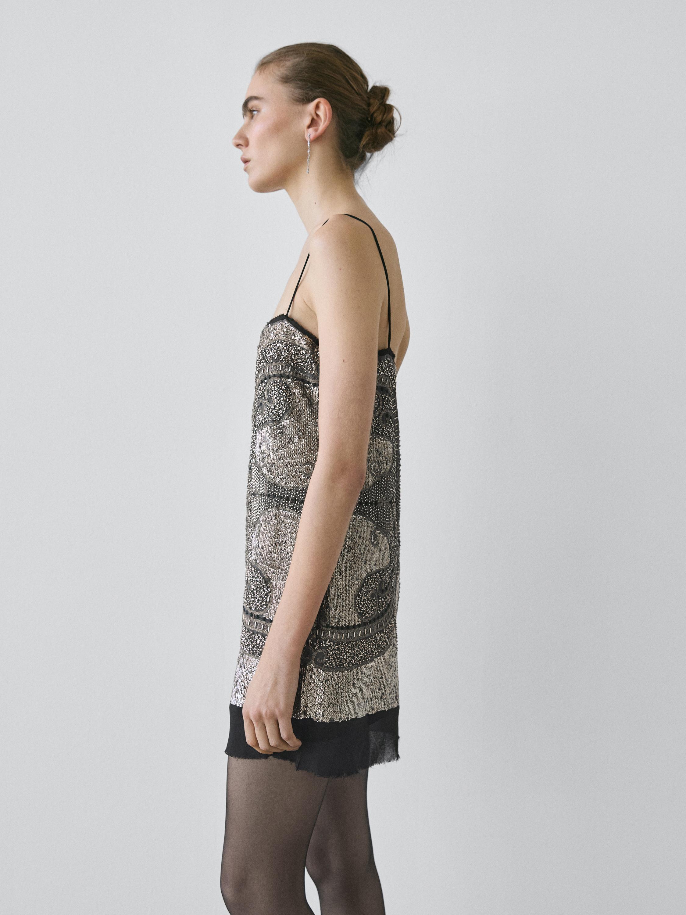 Short dress with embroidery - STUDIO