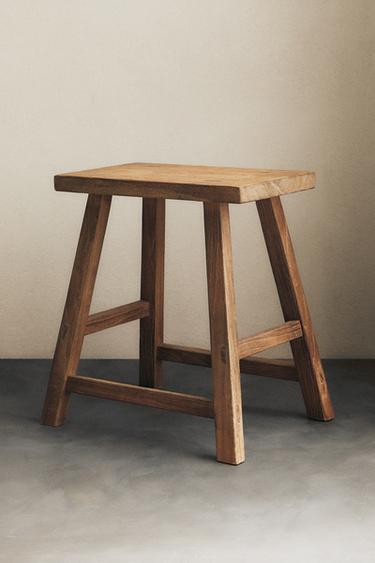 LOW ELM WOOD STOOL — Light beige 1