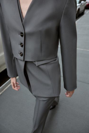 ÁO KHOÁC BLAZER DÁNG CROPPED KHÔNG CỔ VE - Màu xám từ Zara