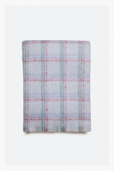 KIDS' BRUSHED FAUX FUR CHECK BLANKET - Blue by Zara