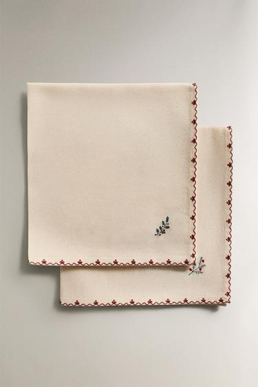 PACK OF CHRISTMAS NAPKINS WITH FLORAL EMBROIDERY (PACK OF 2) - Ecru by Zara