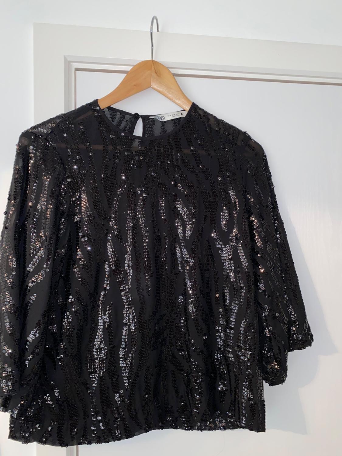 SEQUINNED TOP - Image 3