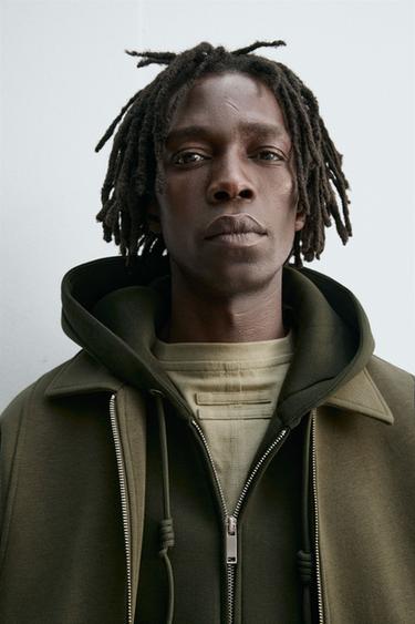 BOXY-FIT-JACKE IN NEOPRENOPTIK - Olivgrün von Zara