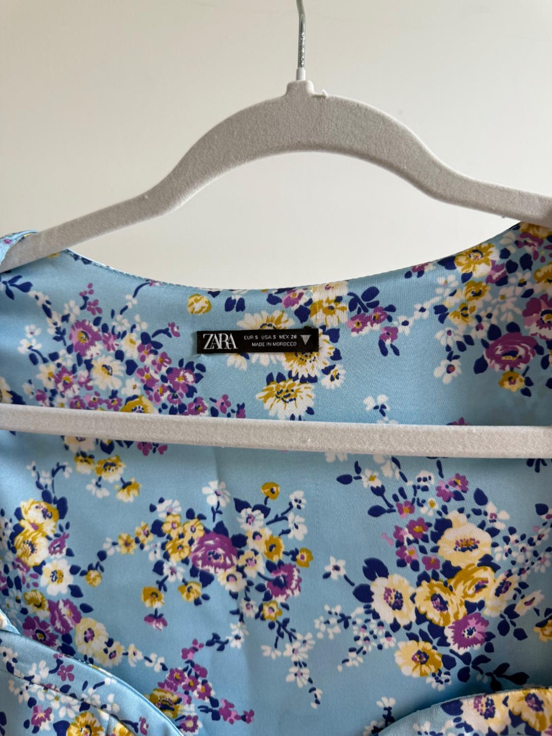VESTIDO ESTAMPADO SATINADO - Image 2
