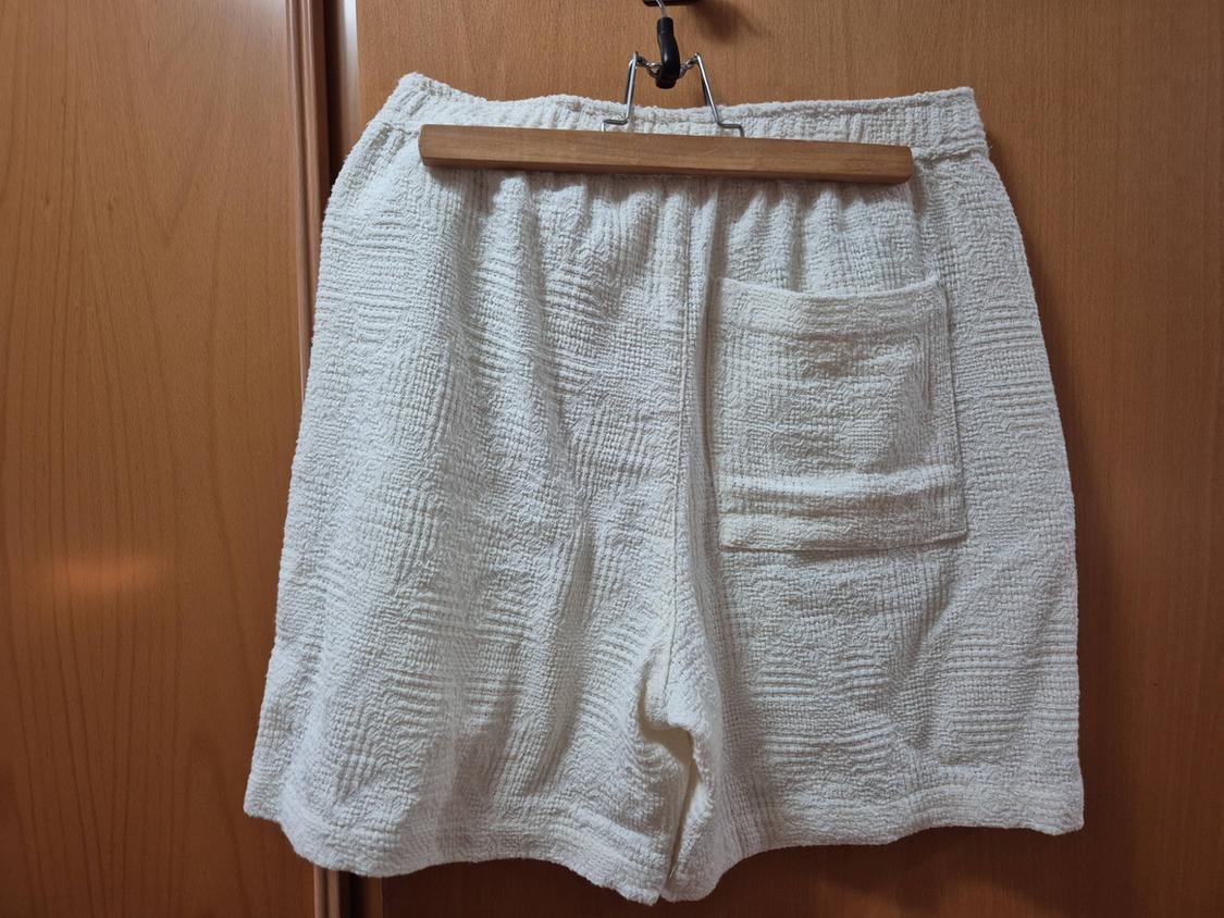 GEOMETRIC PRINT JACQUARD BERMUDA SHORTS - Image 4