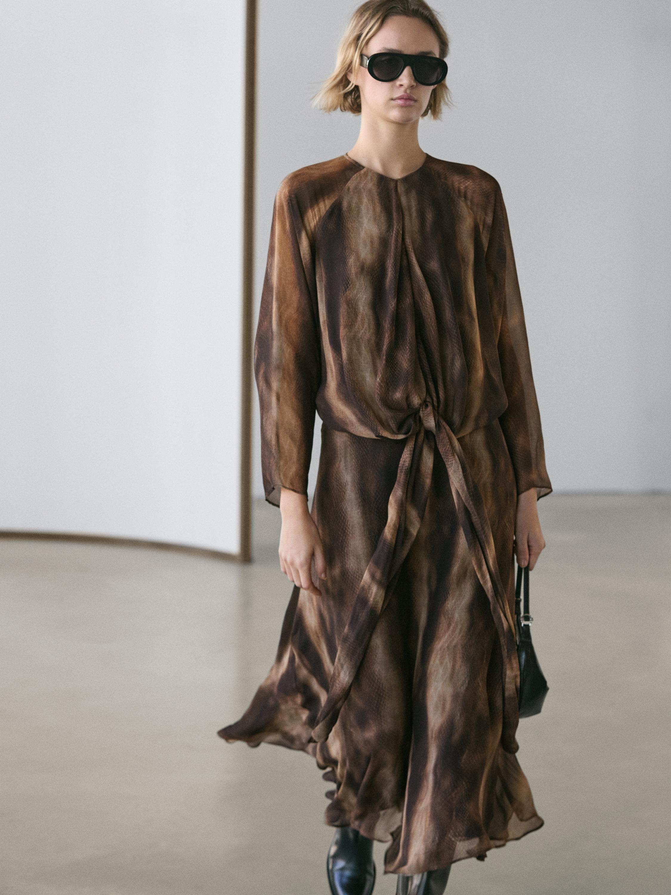 Flowing animal print dress — Earth