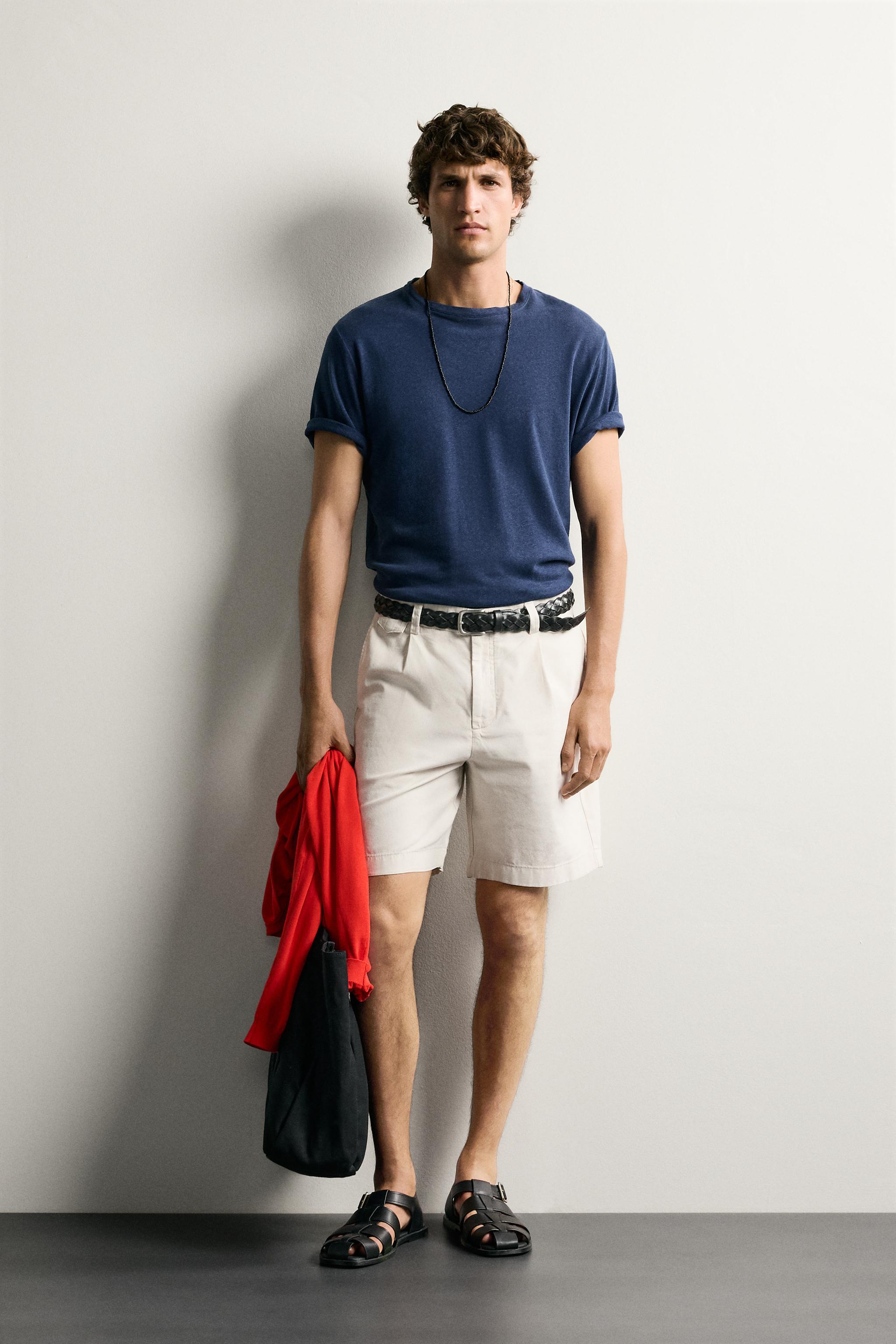 REGULAR FIT PLEATED SHORTS
