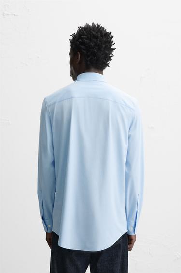 CHEMISE ÉLASTIQUE TEXTURÉE - Bleu ciel de Zara - Image 2