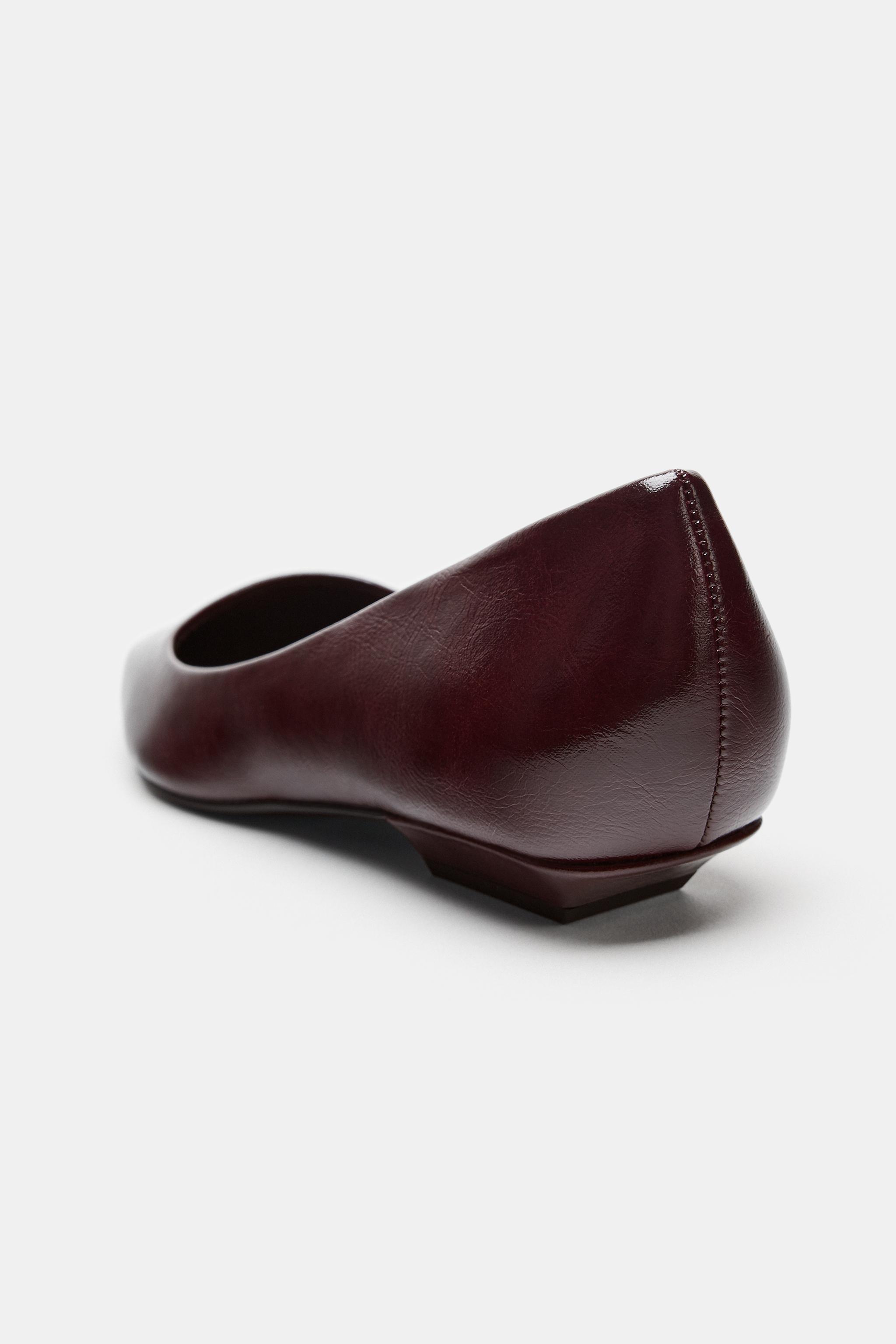 CHAUSSURES EFFET VERNI