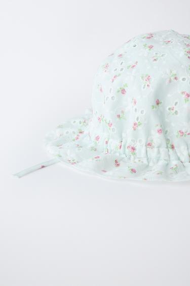 BONNET BRODÉ SUISSE IMPRIMÉ FLEURS - Vert d'eau de Zara - Image 1