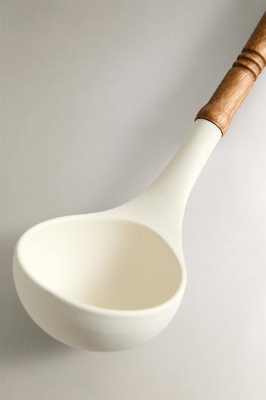 SILICONE AND WOOD LADLE - Cream by Zara - Image 4