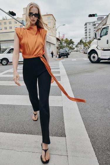 PANTALÓN TIRO ALTO - Negro de Zara