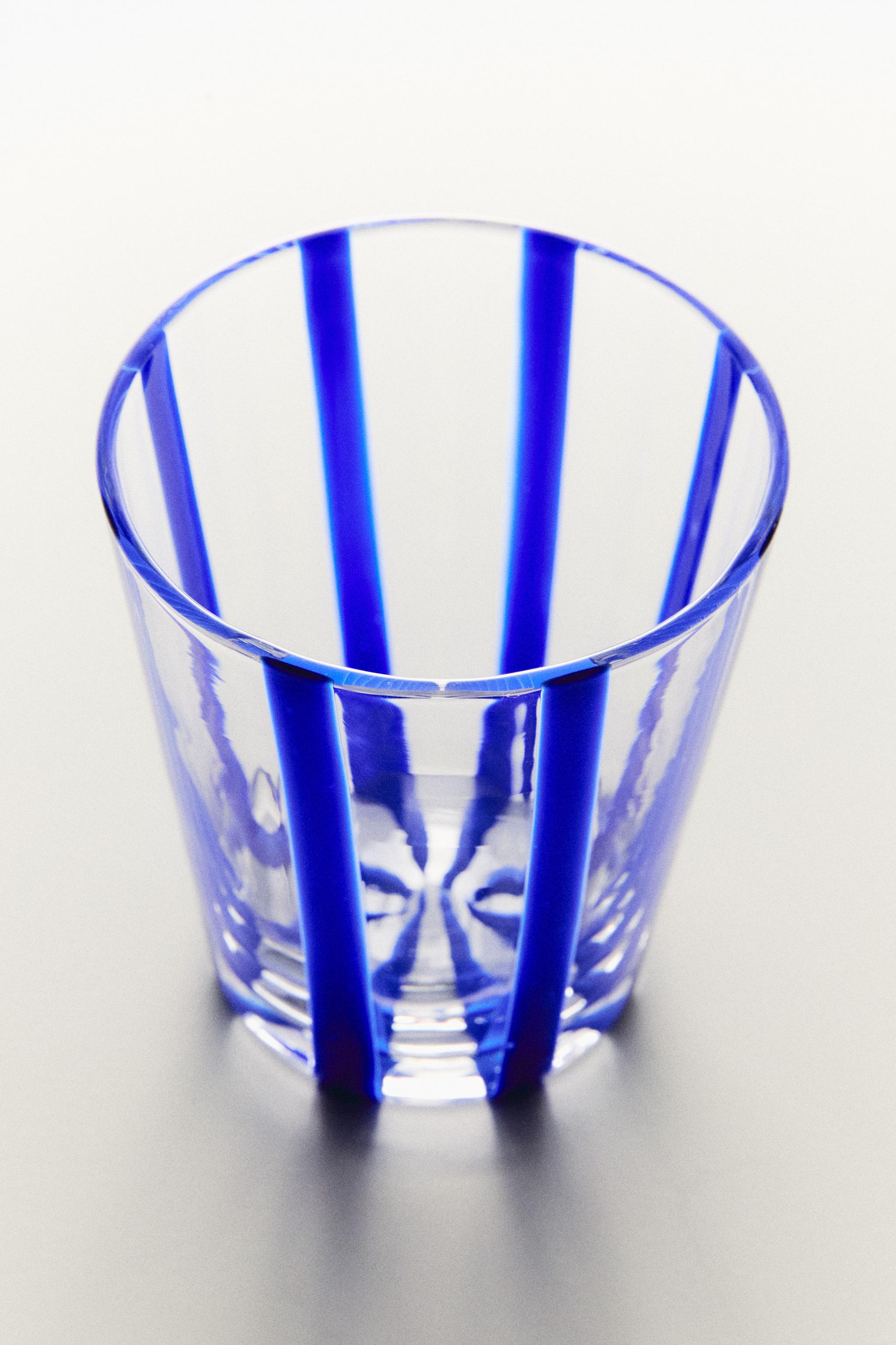GLASS TUMBLER WITH LINE DESIGN — Blue