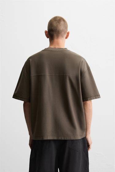 HEAVYWEIGHT TEXTURED T-SHIRT - Brown by Zara - Image 2