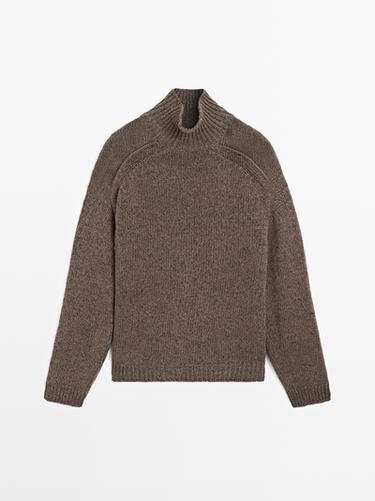 Pull en maille chinée à col montant - LIMITED - BEIGE de Zara