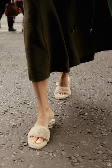 Zara FAUX FUR HEELED SANDALS - Ice